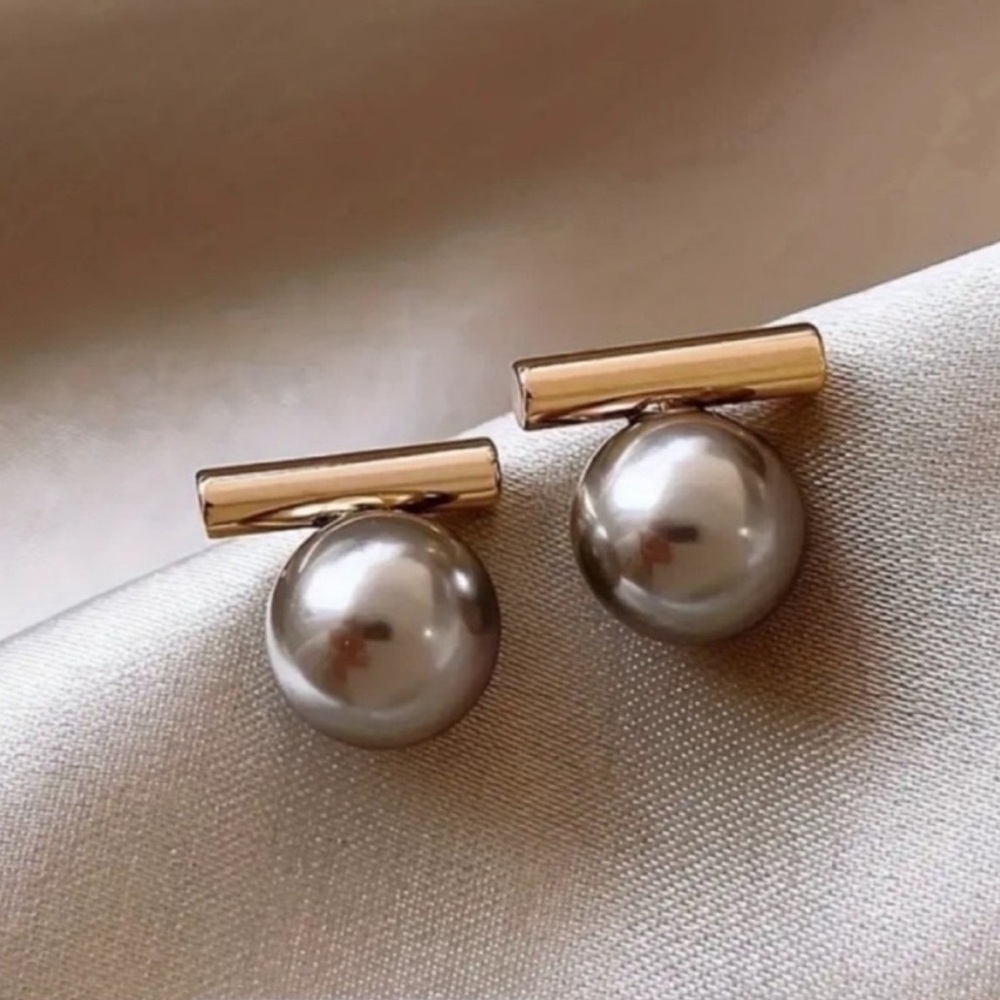 Lorelei Tahitian Pearl Post Earrings